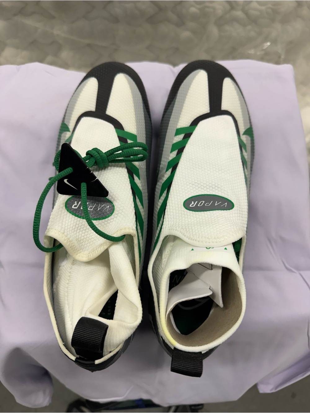 Nike Vapor Men's Laceless Football Cleats in White, Green & Black - Picture 5 of 10